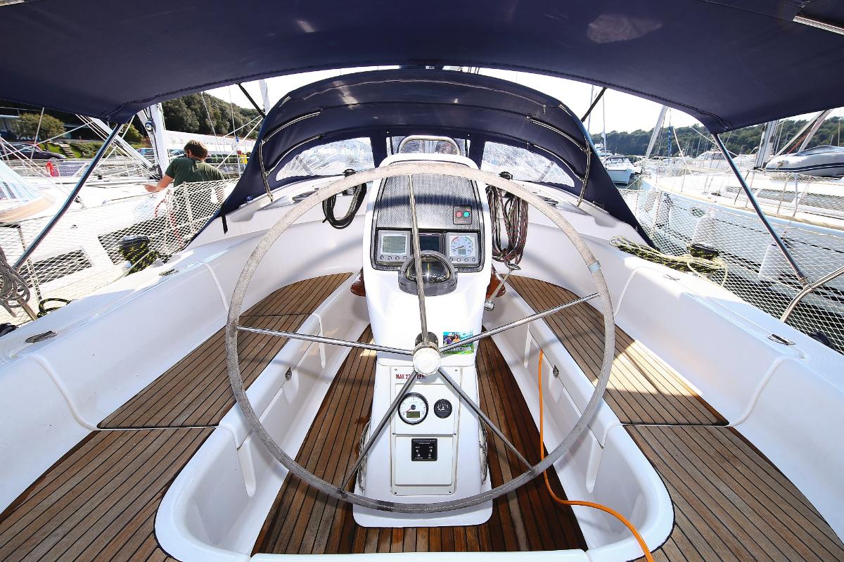 Bavaria 39 Cruiser, picture 5