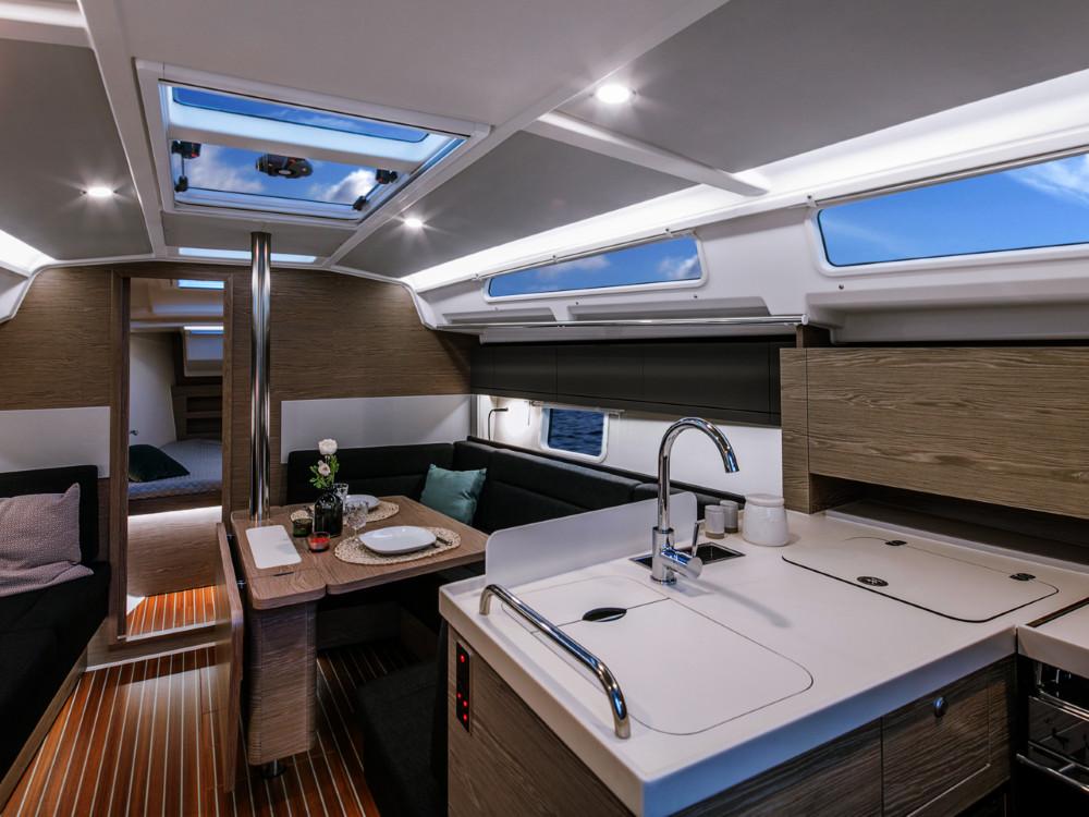 Hanse 388, picture 8