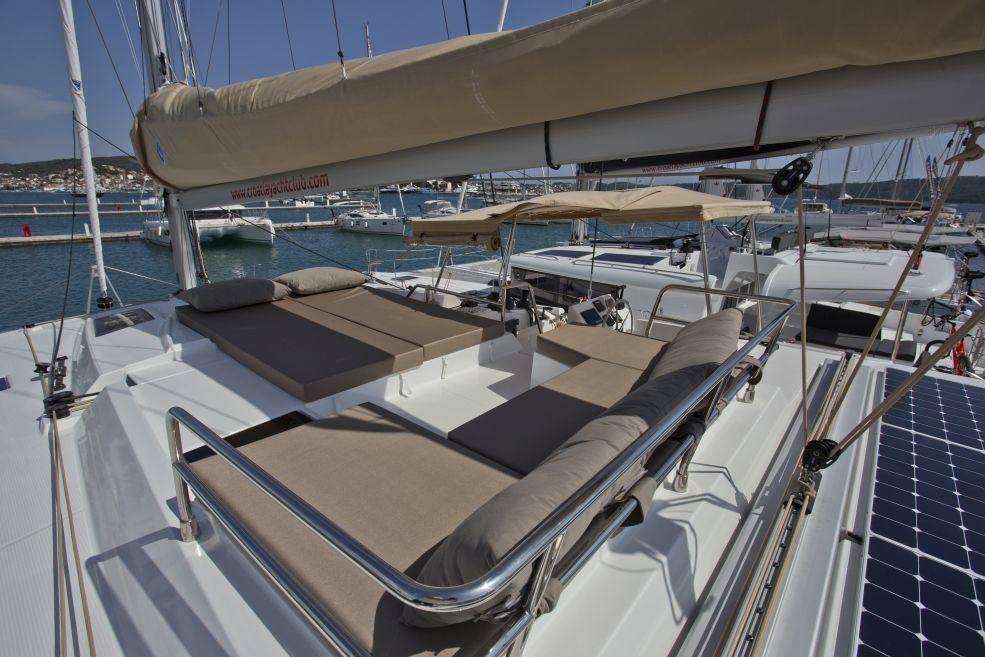 Book Fountaine Pajot Saona 47 Quintet - 5 + 1 cab. Catamaran for bareboat charter in La Paz, Costa Baja Marina, Baja California Sur, Mexico with TripYacht!, picture 22