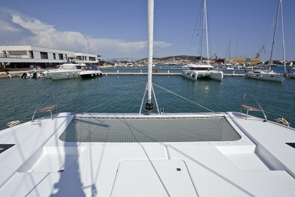 Book Fountaine Pajot Saona 47 Quintet - 5 + 1 cab. Catamaran for bareboat charter in La Paz, Costa Baja Marina, Baja California Sur, Mexico with TripYacht!, picture 16