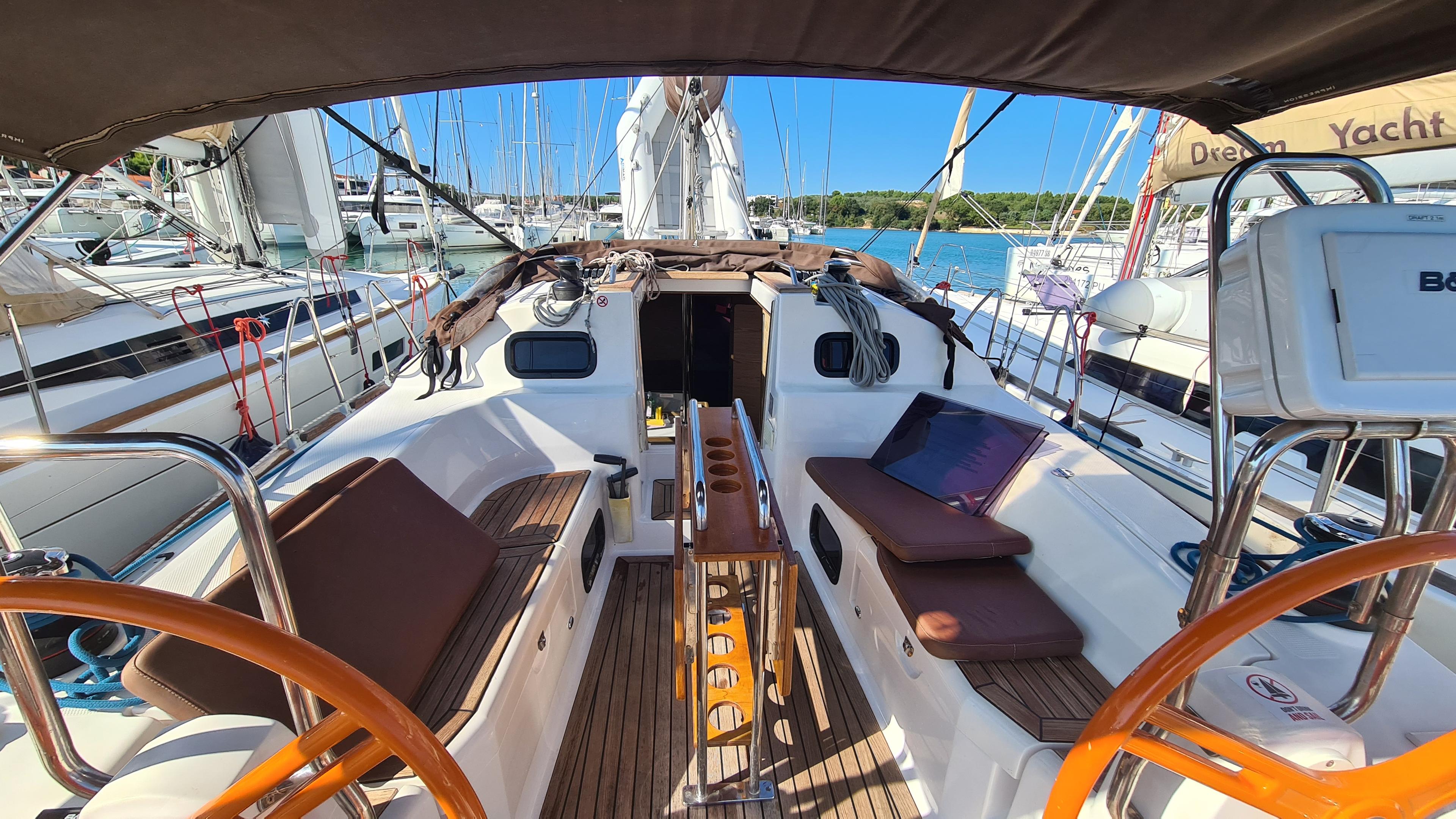 Book Elan Impression 40 Sailing yacht for bareboat charter in Pula, ACI Marina Pomer, Istra, Croatia with TripYacht!, picture 5