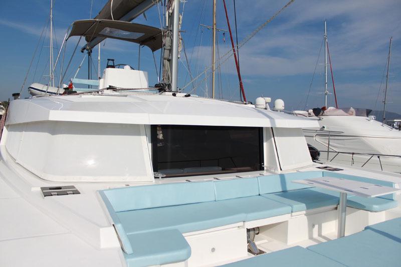 Book Bali 4.5 - 4 + 2 cab. Catamaran for bareboat charter in Palma de Mallorca, Marina Naviera Balear, Balearic Islands, Spain with TripYacht!, picture 9