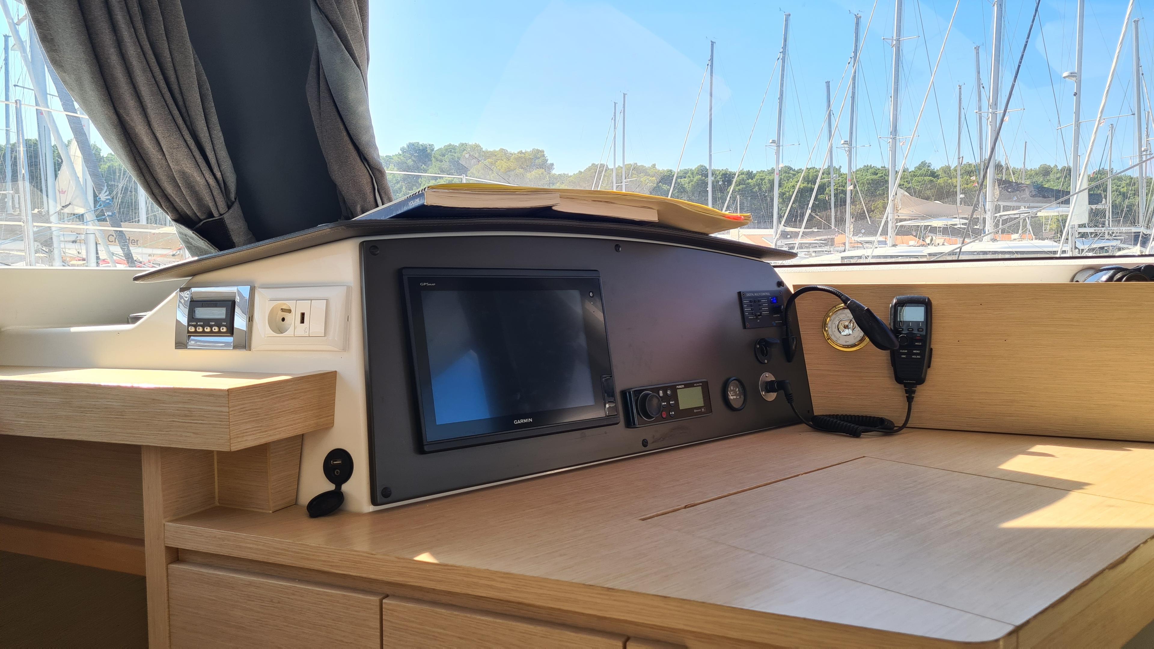 Book Helia 44 - 4 + 2 cab. Catamaran for bareboat charter in Pula, ACI Marina Pomer, Istra, Croatia with TripYacht!, picture 16