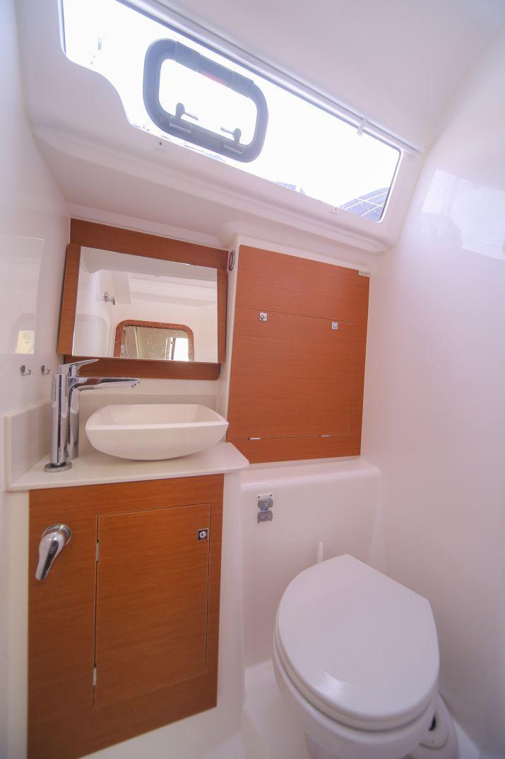 Dufour 460 GL, picture 8