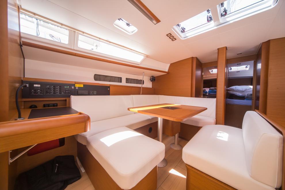 Sun Odyssey 479 - 4 cab., picture 10