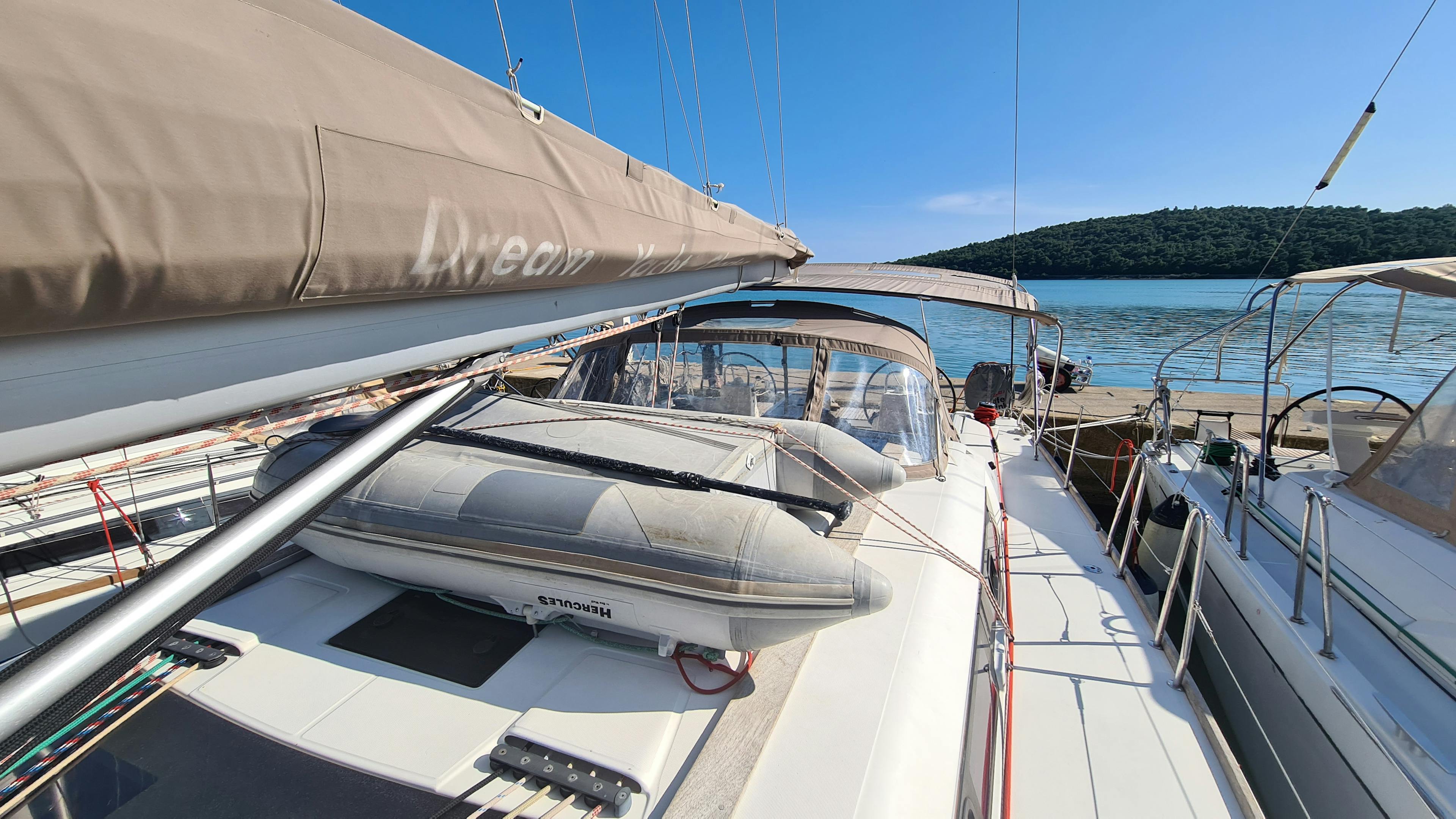 Book Dufour 460 GL Sailing yacht for bareboat charter in Pula, ACI Marina Pomer, Istra, Croatia with TripYacht!, picture 4
