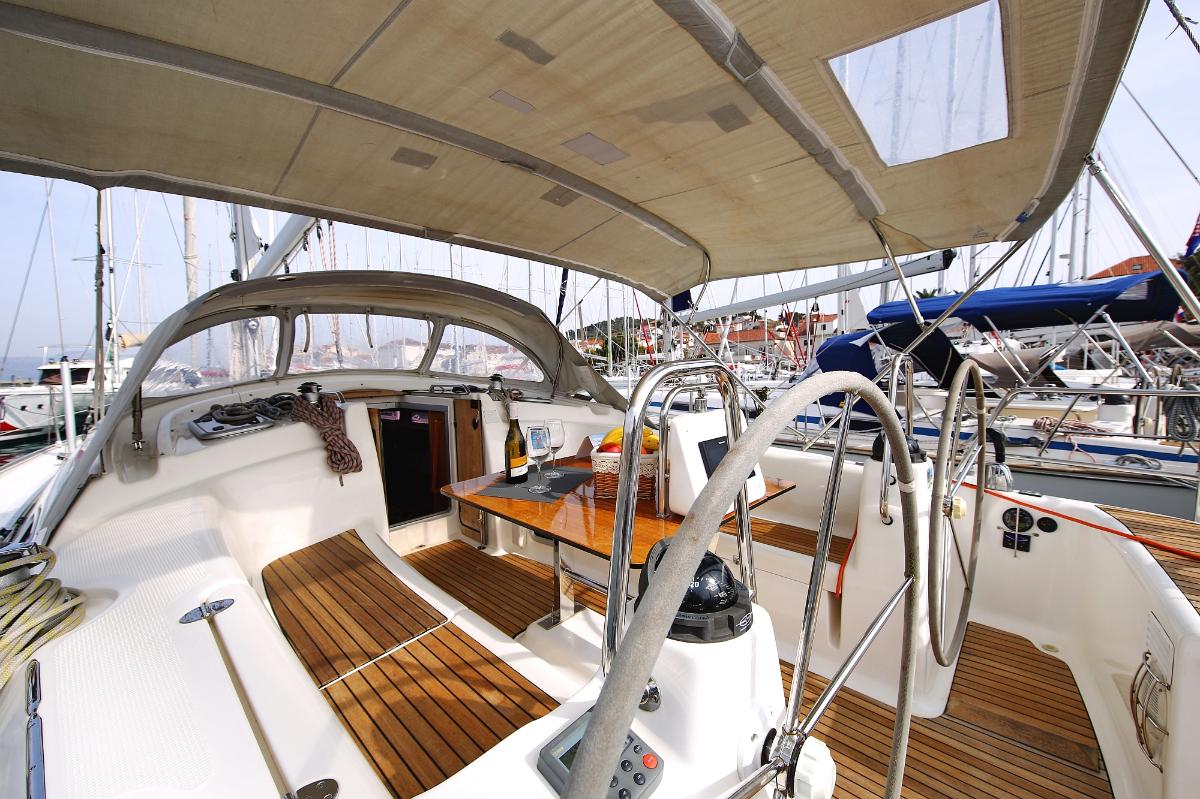 Bavaria 43 Cruiser, picture 8