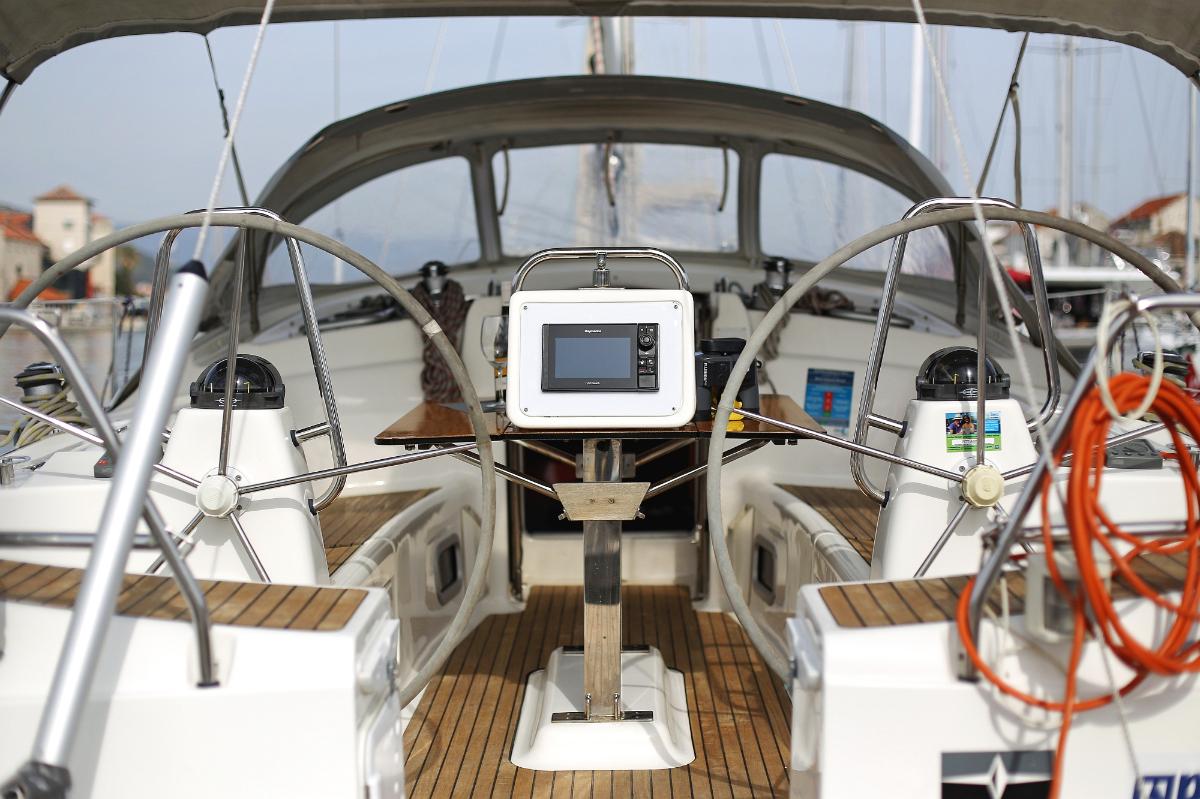 Bavaria 43 Cruiser, picture 15