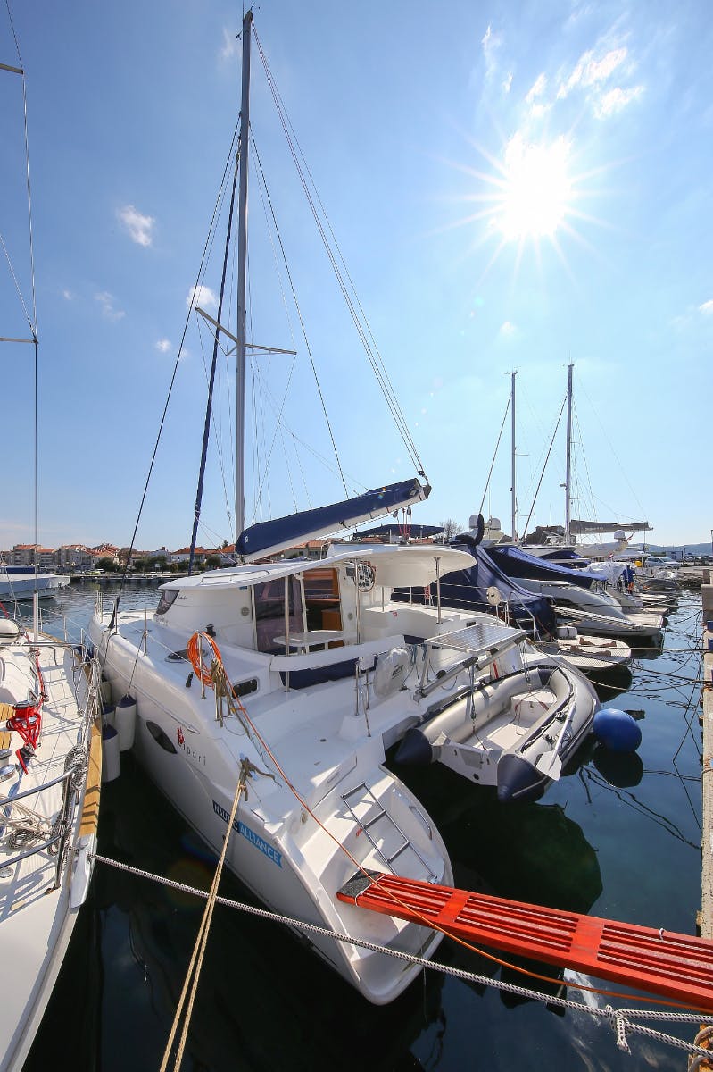 Book Lipari 41 - 4 + 2 cab. Catamaran for bareboat charter in Marina Tehnomont Veruda, Pula, Istra, Croatia with TripYacht!, picture 4