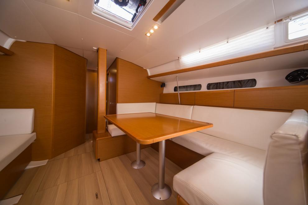 Sun Odyssey 449, picture 3