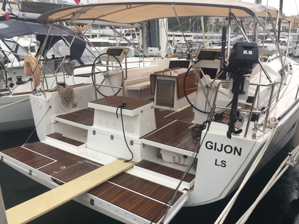 Book Dufour 512 GL - 5 cab. Sailing yacht for bareboat charter in Palma de Mallorca, Marina Naviera Balear, Balearic Islands, Spain with TripYacht!, picture 1