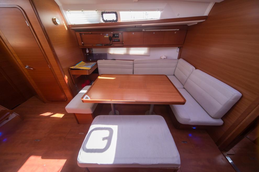 Dufour 460 GL, picture 3