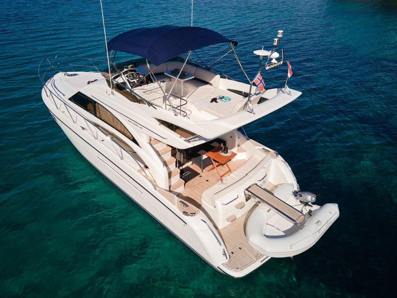 Book Princess 42 Fly Motor yacht for bareboat charter in Marina Lav - Podstrana, Split region, Croatia with TripYacht!, picture 31