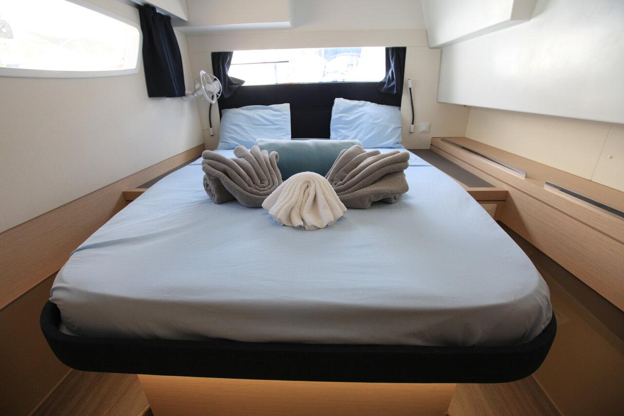 Fountaine Pajot Saona 47 Quintet - 5 + 1 cab., picture 13