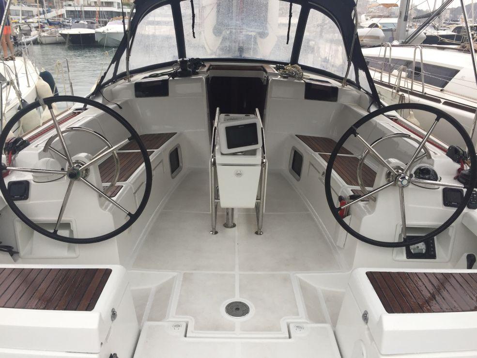 Sun Odyssey 449, picture 5