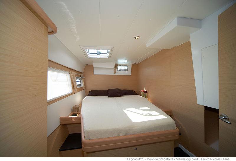 Lagoon 421, picture 6