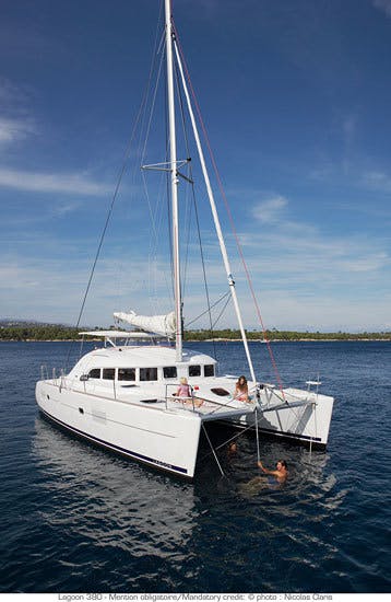 Book Lagoon 380 - 4 cab. Catamaran for bareboat charter in Whitsundays, Airlie Beach, Coral Sea Marina, Whitsunday Region of Queensland, Australia and Oceania with TripYacht!, picture 4