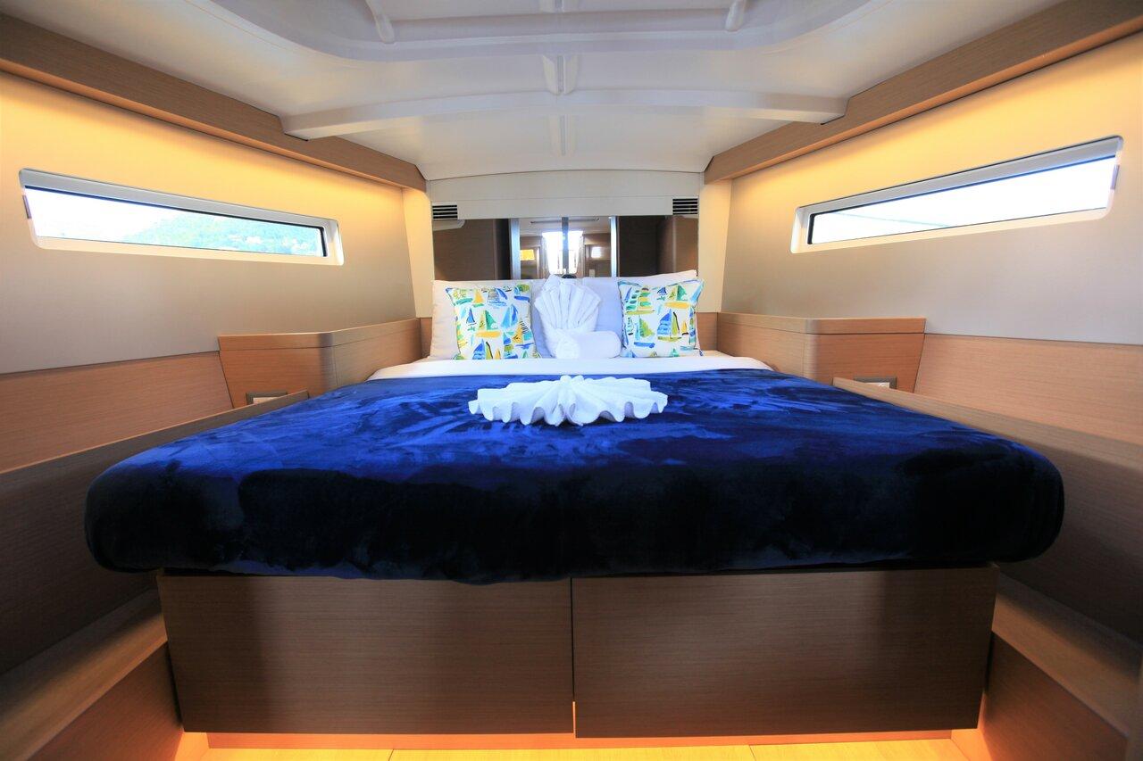 Sun Odyssey 440 - 2 cab., picture 10