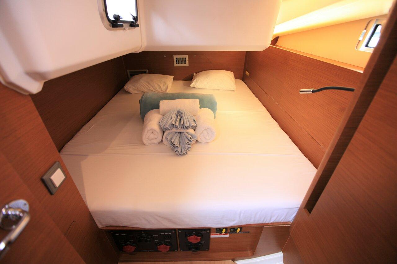 Sun Odyssey 440 - 3 cab., picture 18