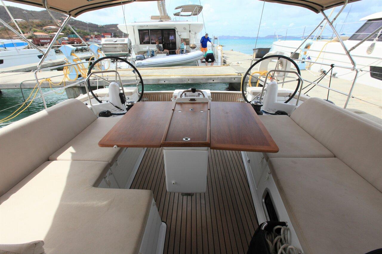 Sun Odyssey 440 - 3 cab., picture 5