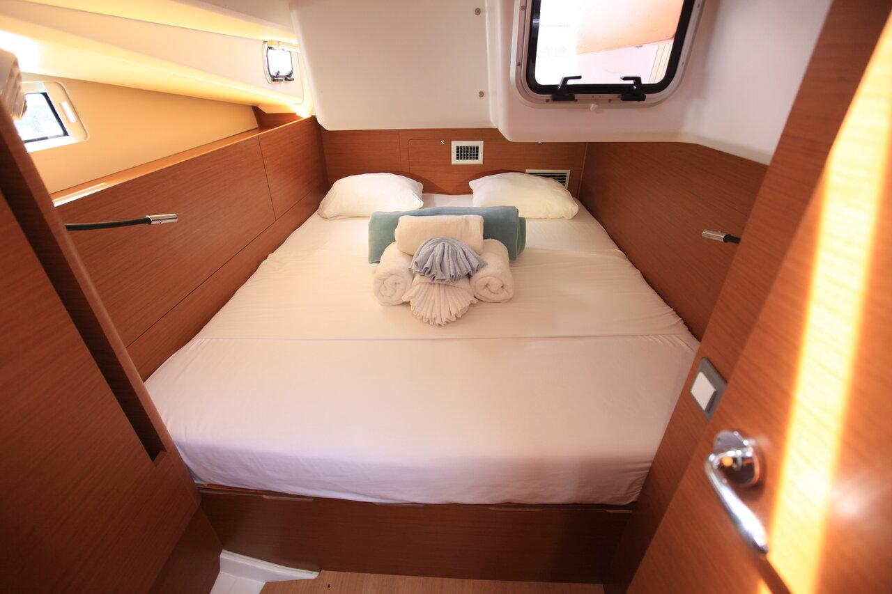 Sun Odyssey 440 - 3 cab., picture 19