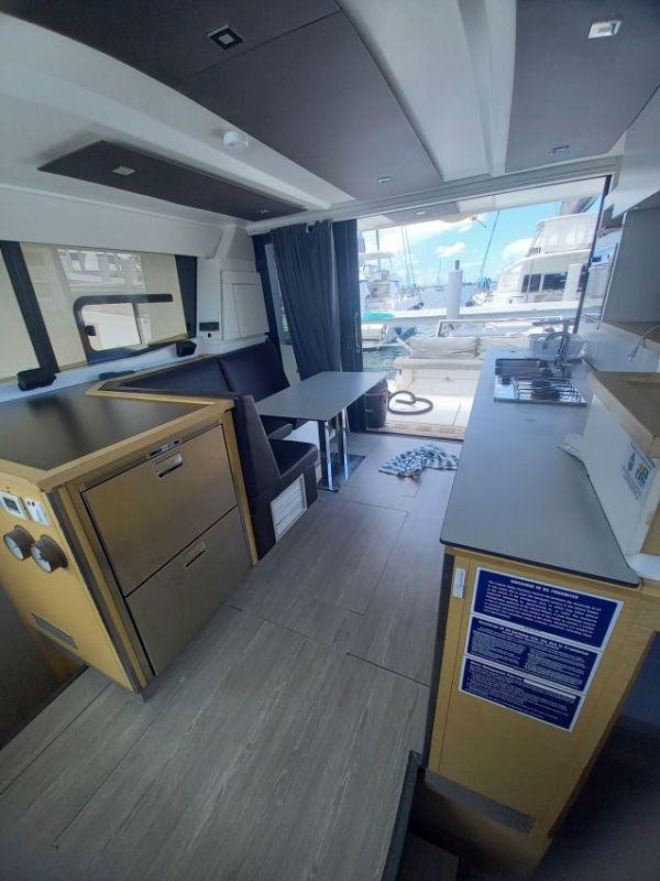 Fountaine Pajot MY 37 - 3 cab., picture 5