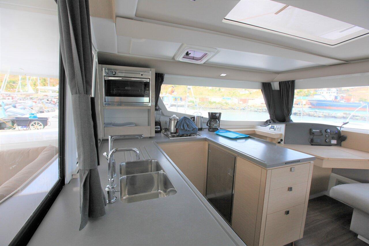 Helia 44 - 5 cab., picture 14