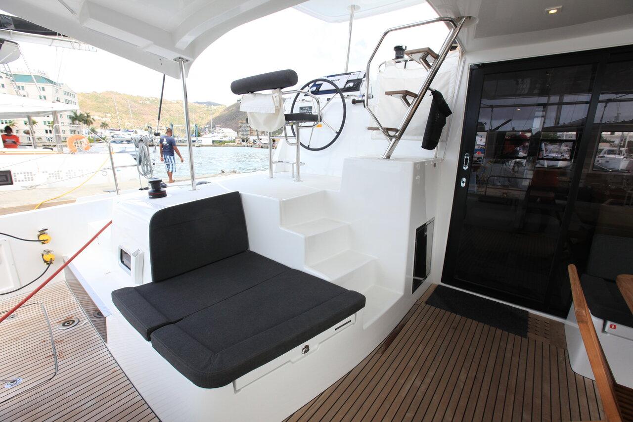 Lagoon 420 - 4 + 1 cab., picture 11