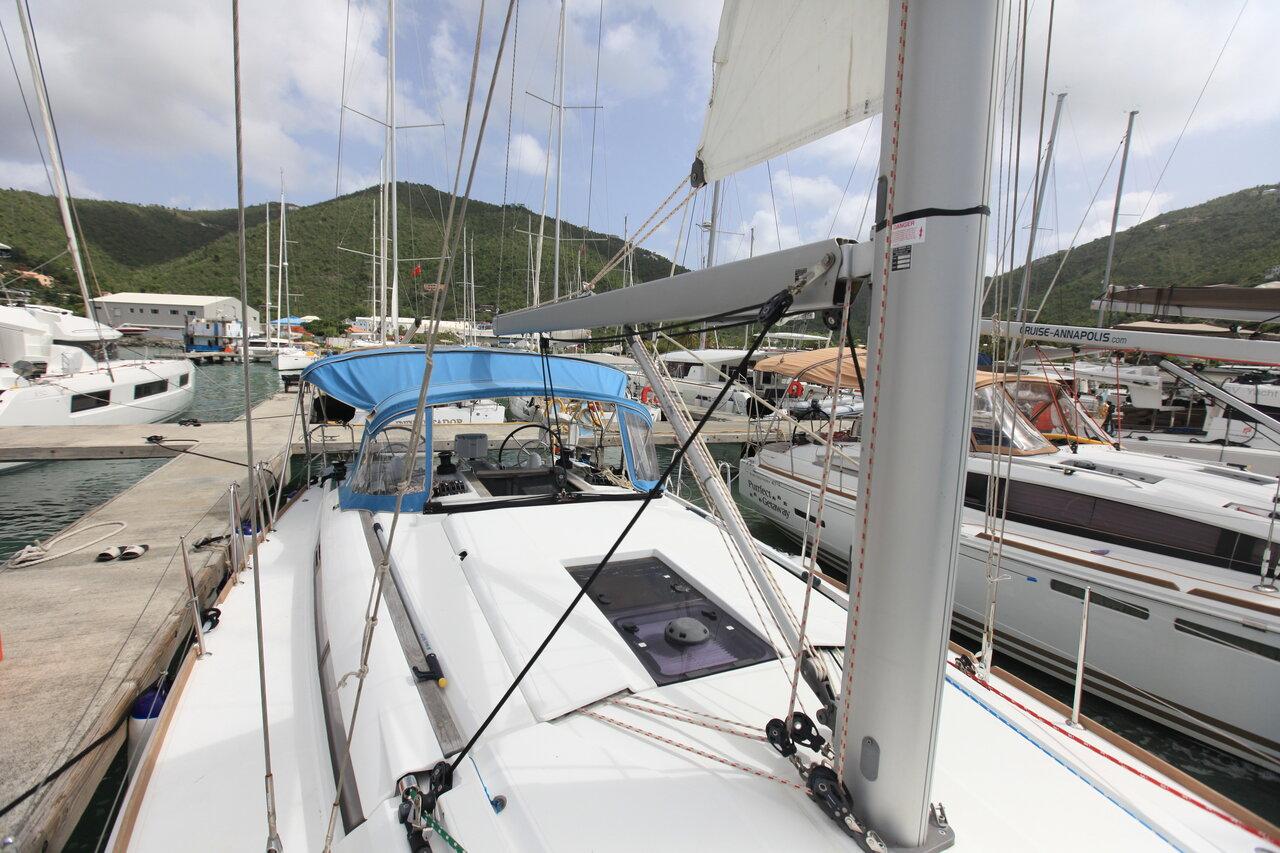 Sun Odyssey 419, picture 4