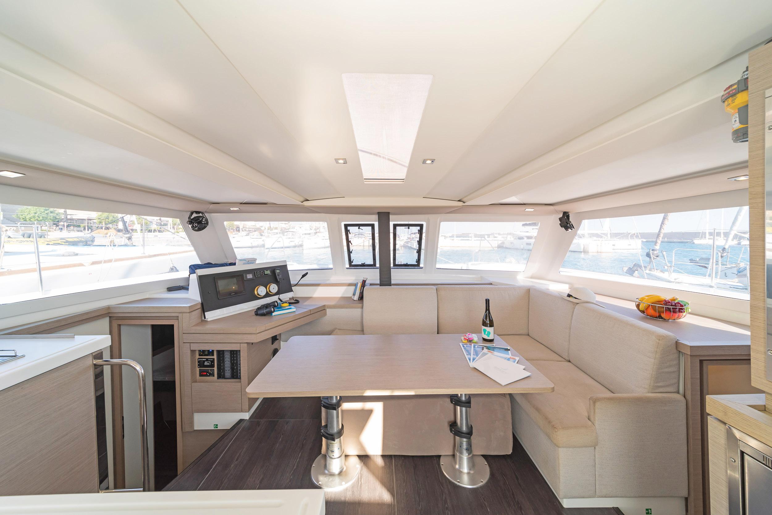 Fountaine Pajot Lucia 40, picture 9