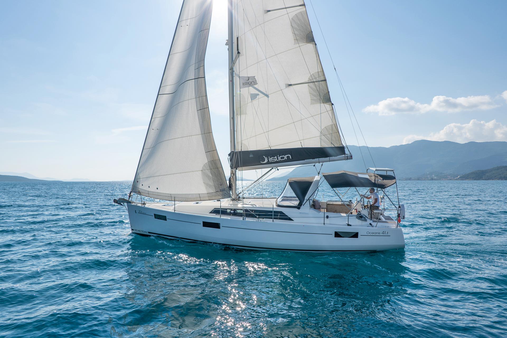 Oceanis 41.1, picture 4
