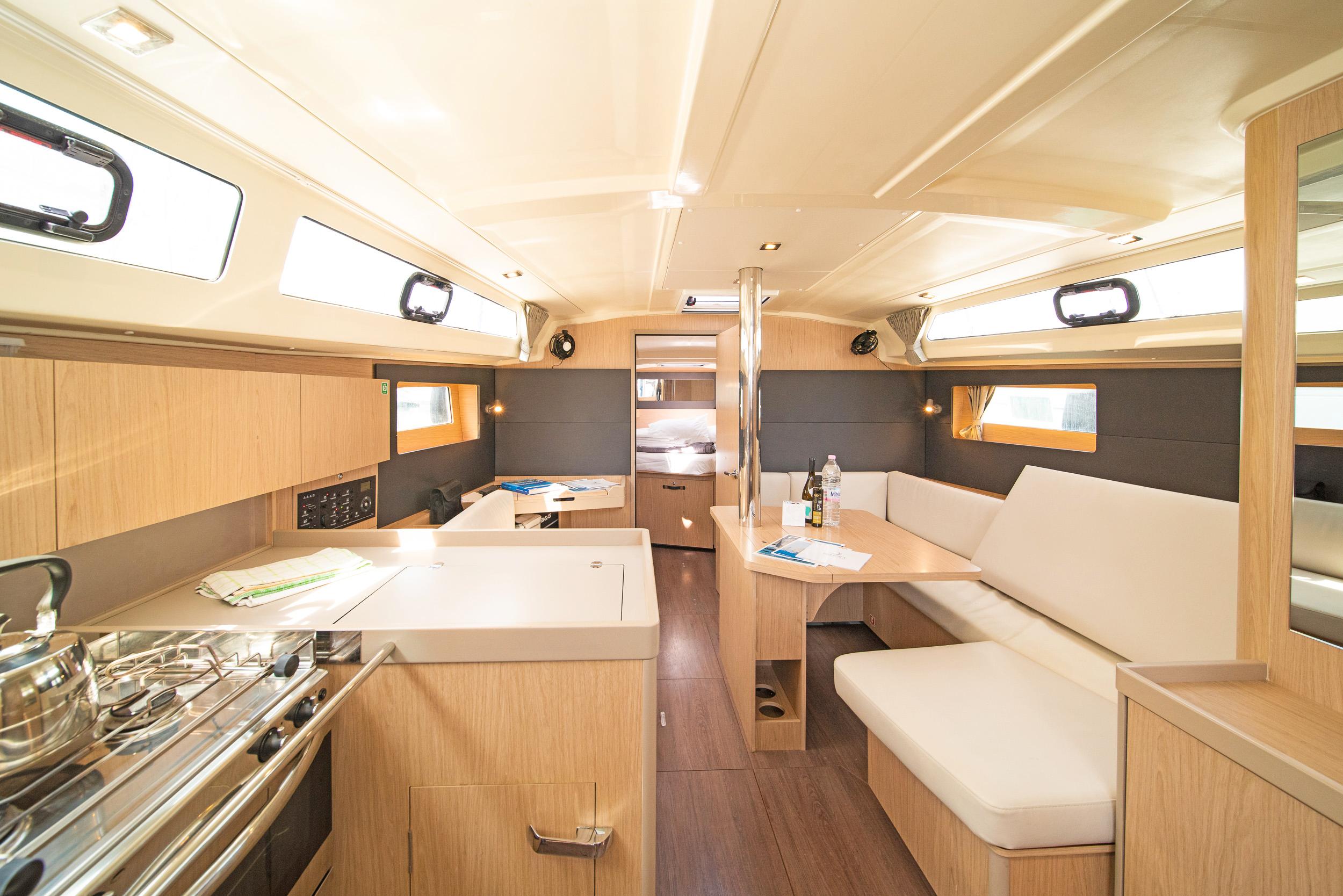 Oceanis 41.1, picture 7