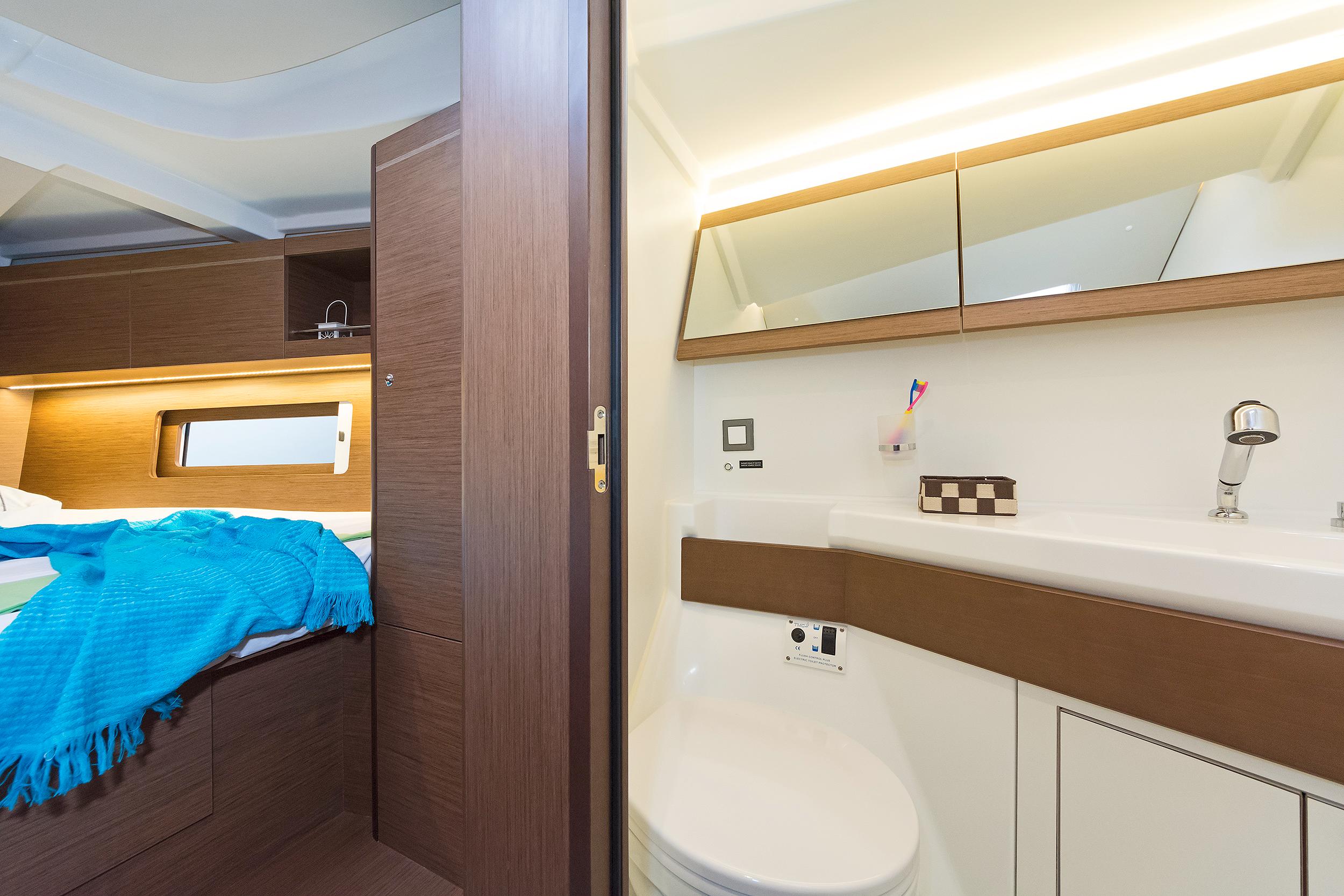 Oceanis 46.1, picture 6