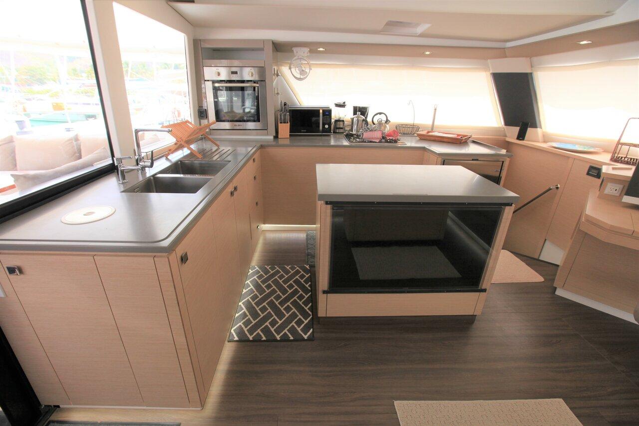 Fountaine Pajot Saba 50 - 4 cab., picture 13