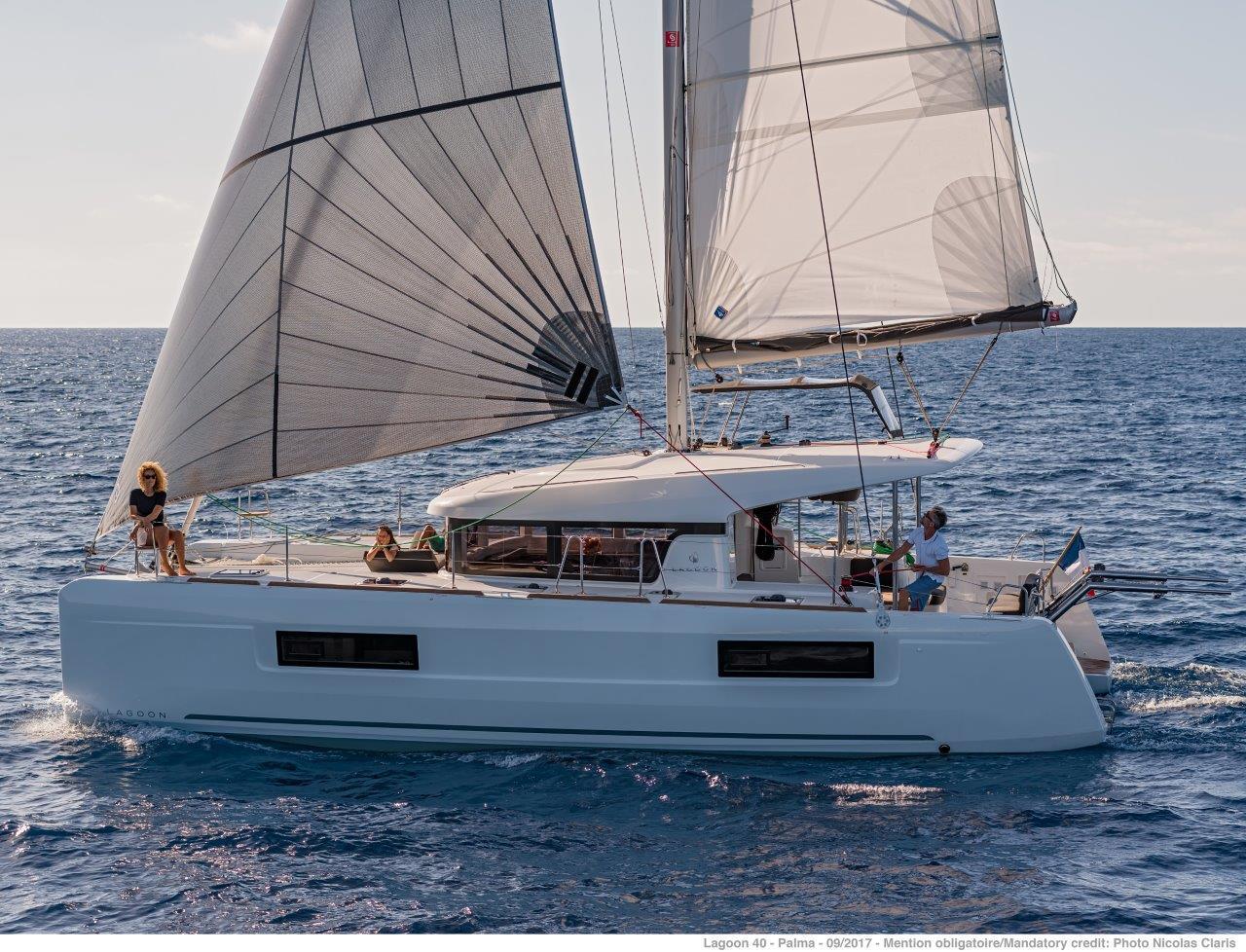 Lagoon 40 - 4 + 2 cab, picture 5