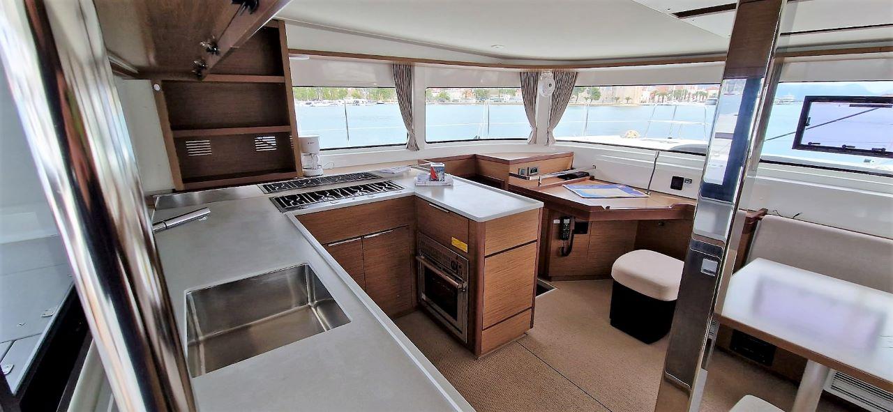Lagoon 46 - 4 + 2 cab., picture 9
