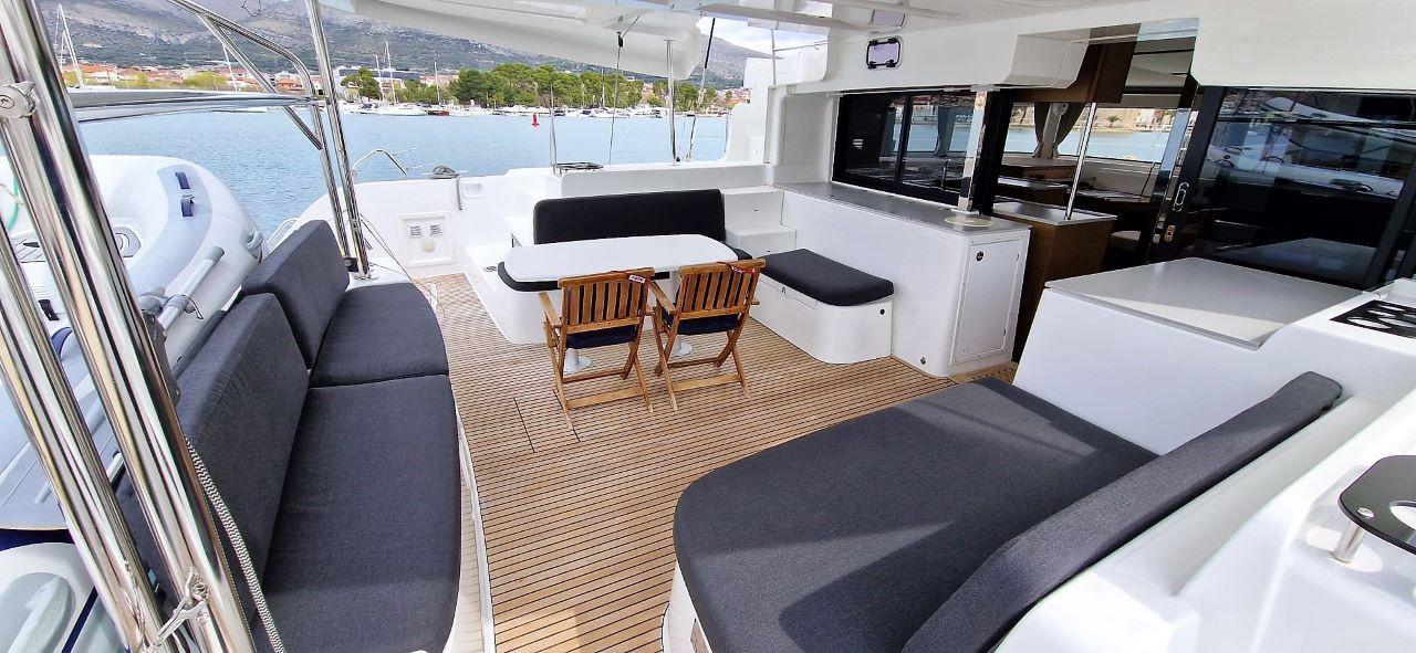 Lagoon 46 - 4 + 2 cab., picture 3