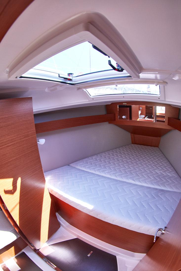 Dufour 360 GL, picture 15