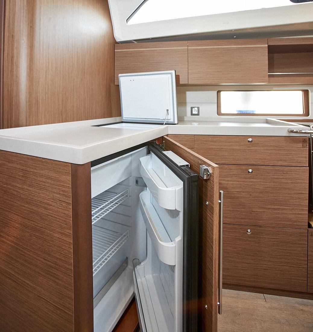Oceanis 46.1, picture 12