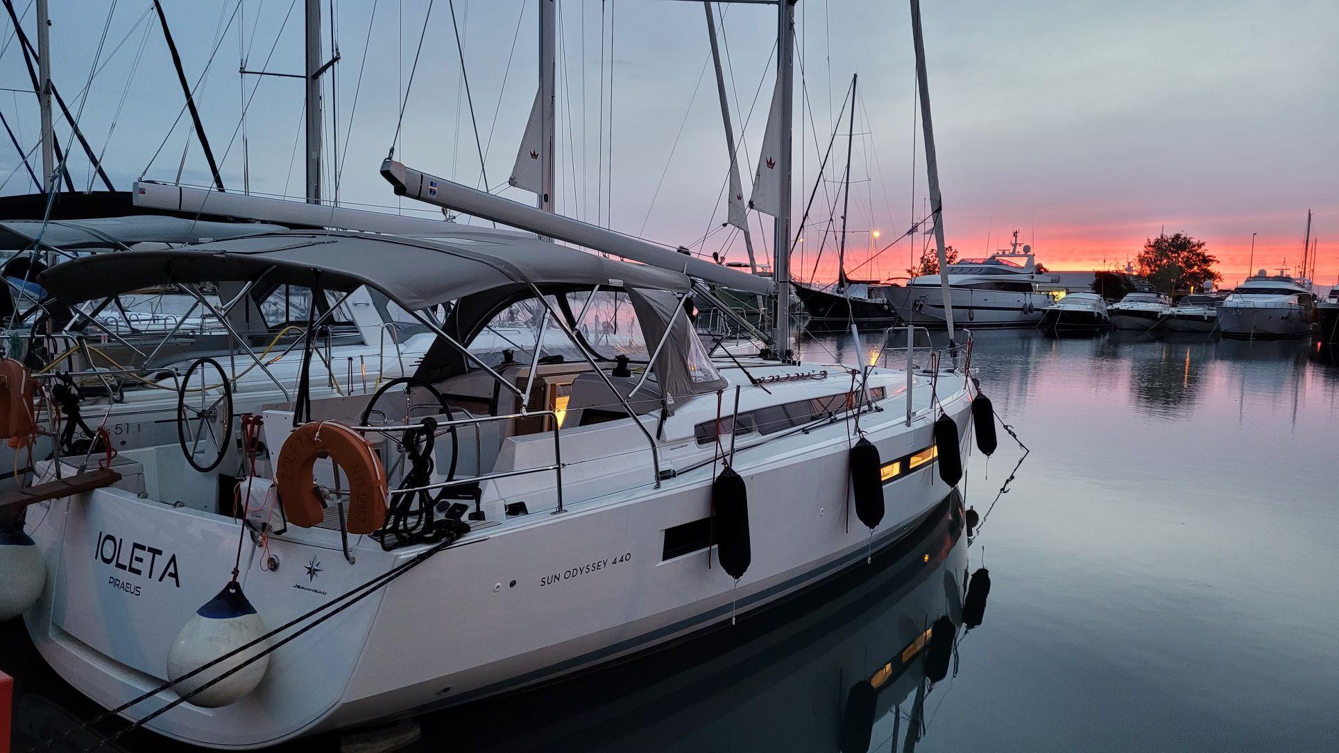 Sun Odyssey 440, picture 5