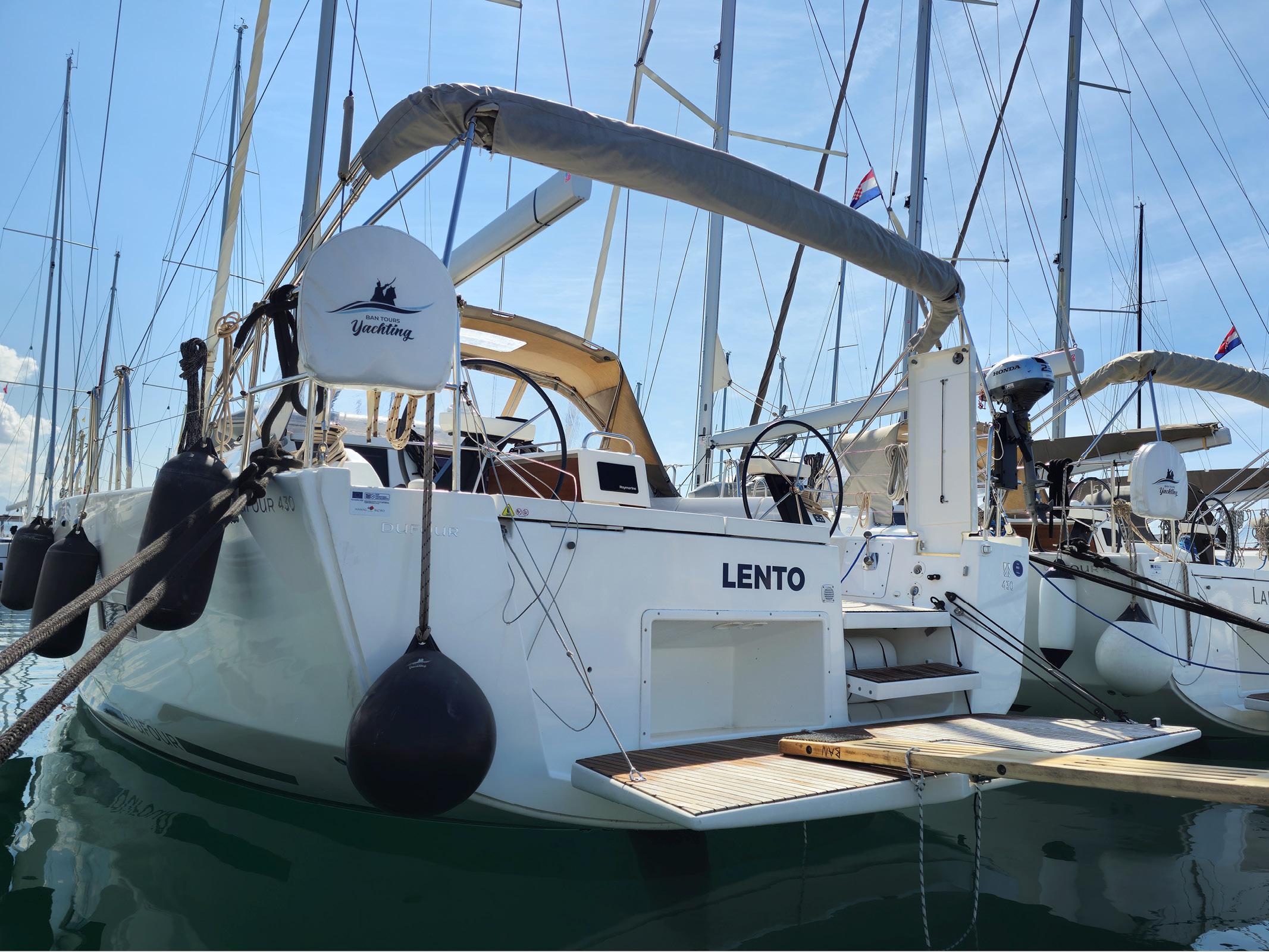 Dufour 430 GL, picture 5