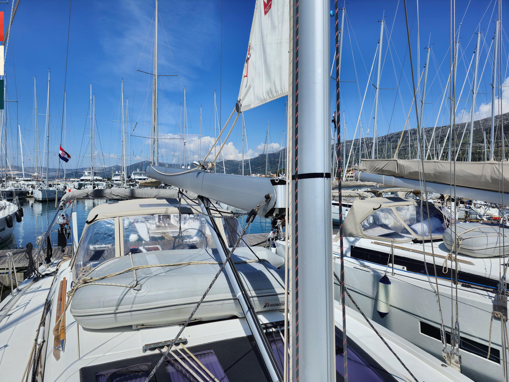 Dufour 430 GL, picture 13