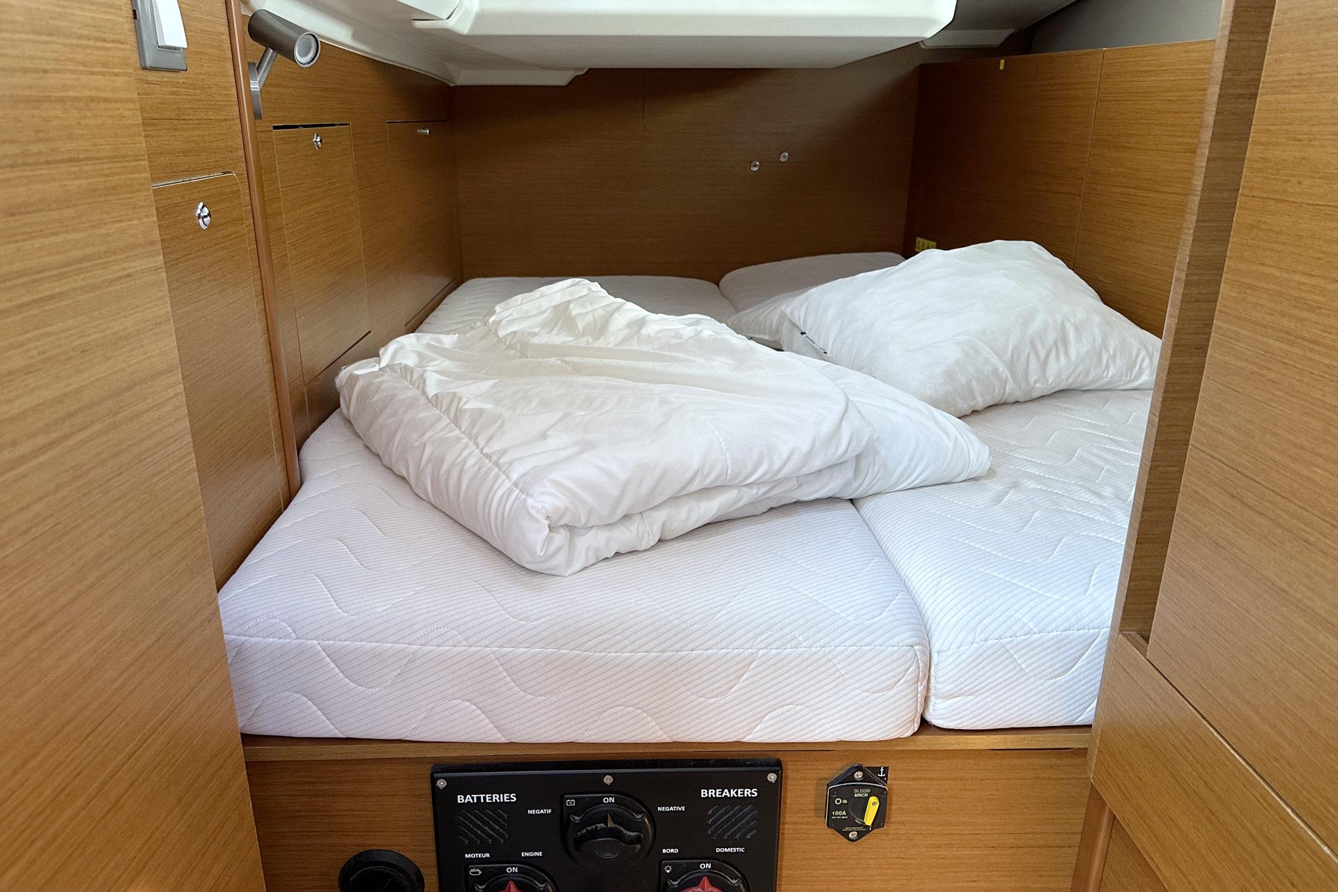 Sun Odyssey 410 - 3 cab., picture 23