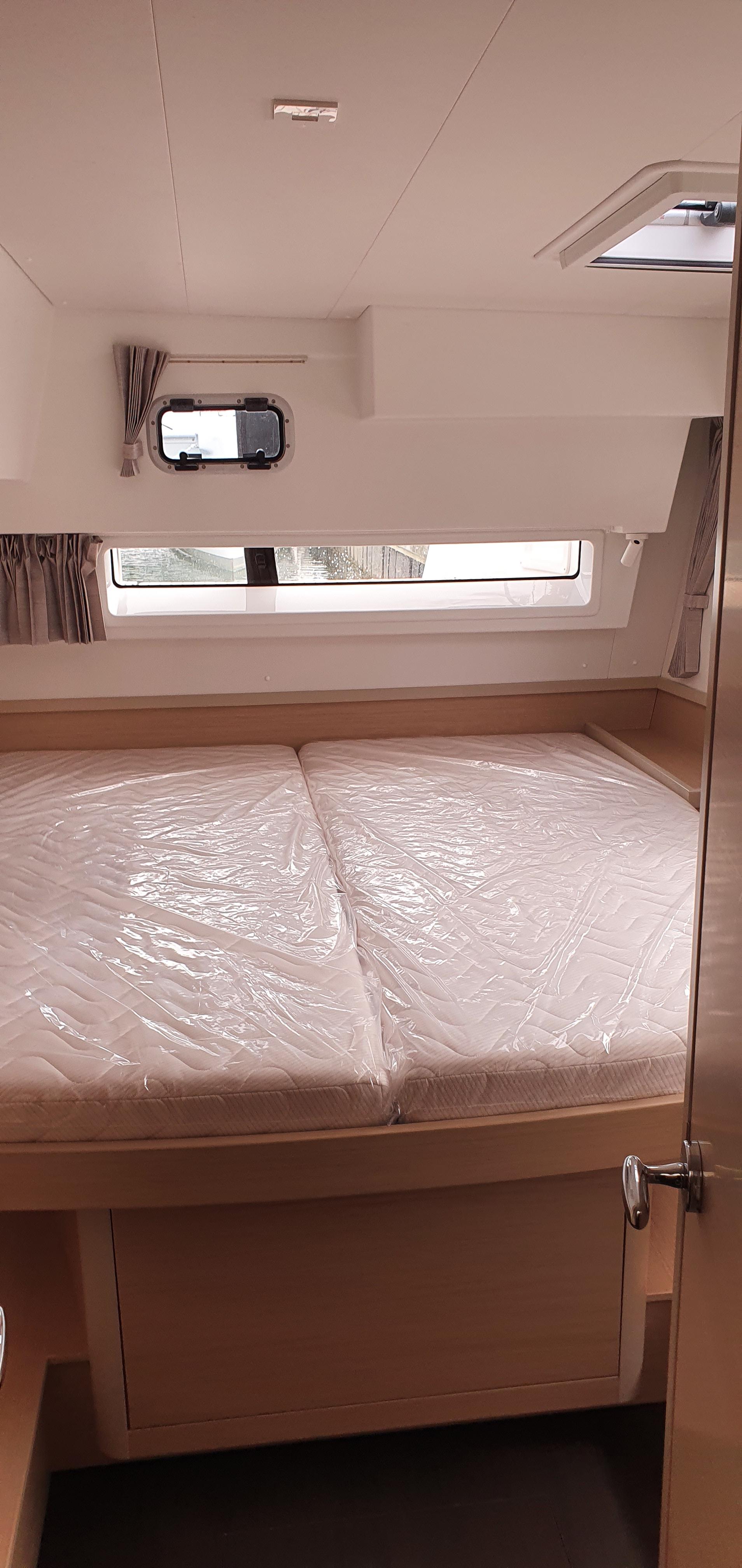 Lagoon 42 - 4 + 2 cab., picture 9