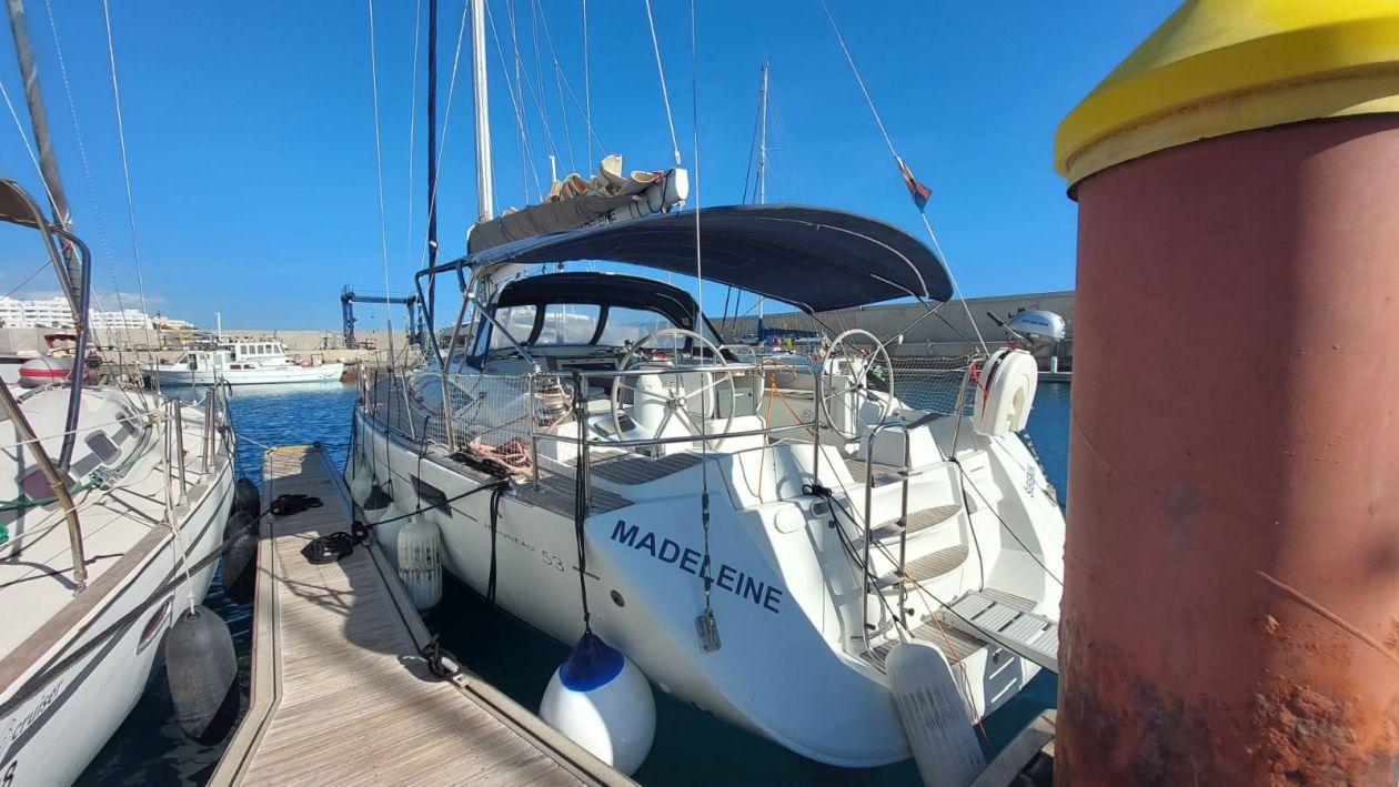 Jeanneau 53 - 5 cab., picture 3