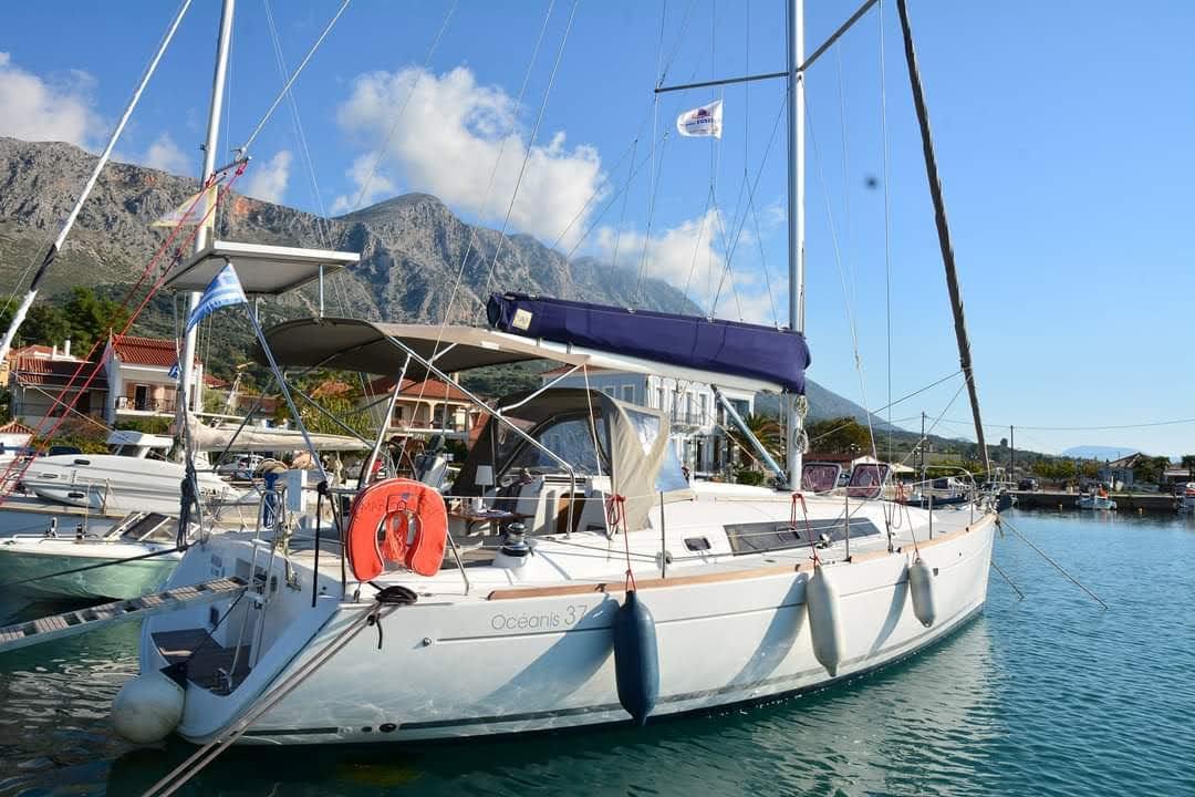 Oceanis 37, picture 4