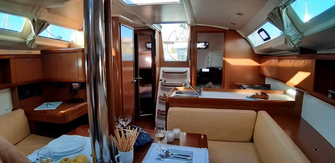 Oceanis 37, picture 12