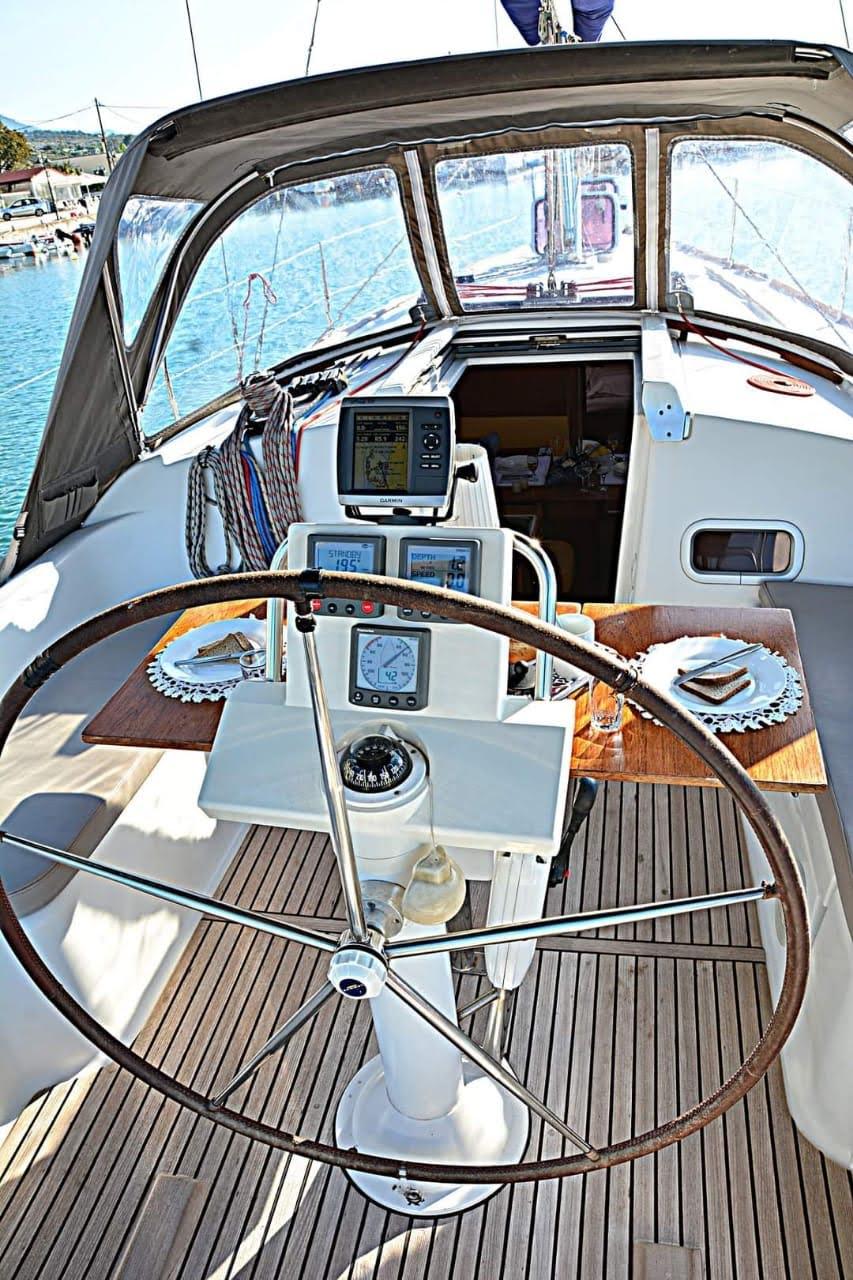 Oceanis 37, picture 5