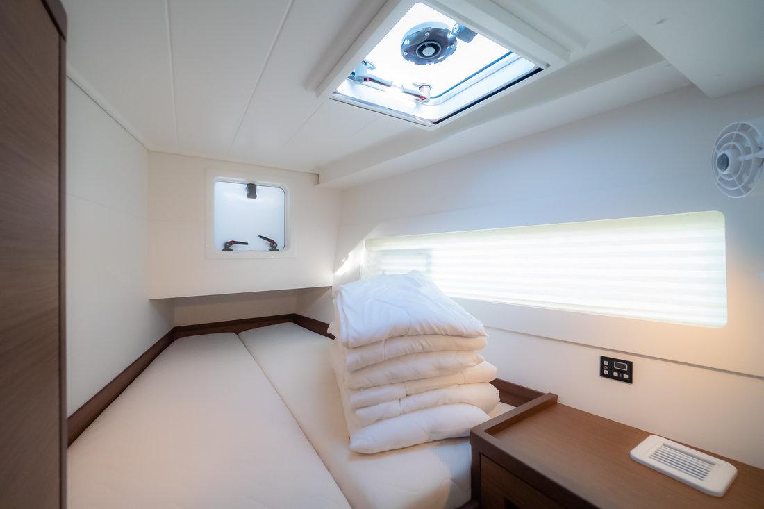 Lagoon 40 - 4 + 2 cab, picture 12