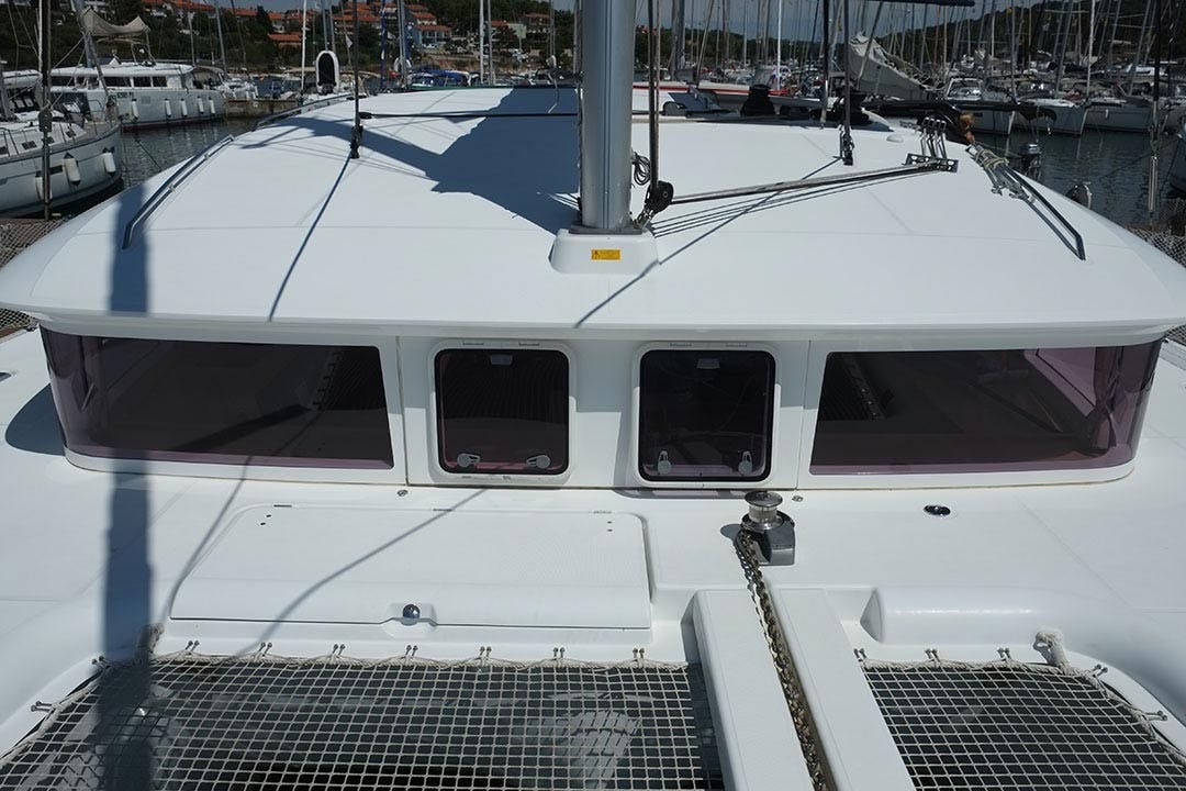 Book Lagoon 400 S2 - 4 + 2 cab. Catamaran for bareboat charter in Marina Tehnomont Veruda, Pula, Istra, Croatia with TripYacht!, picture 6